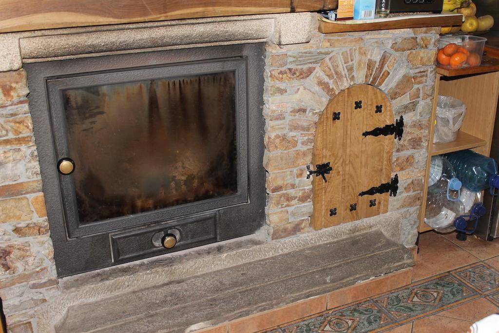 Hostal Burbia Villafranca Del Bierzo Luaran gambar