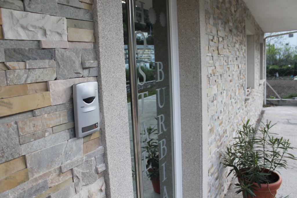 Hostal Burbia Villafranca Del Bierzo Luaran gambar